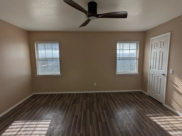2708 Forrest Cir — Photo 12