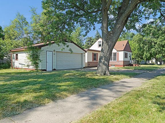 4th image of 656 Cricklewood St SW