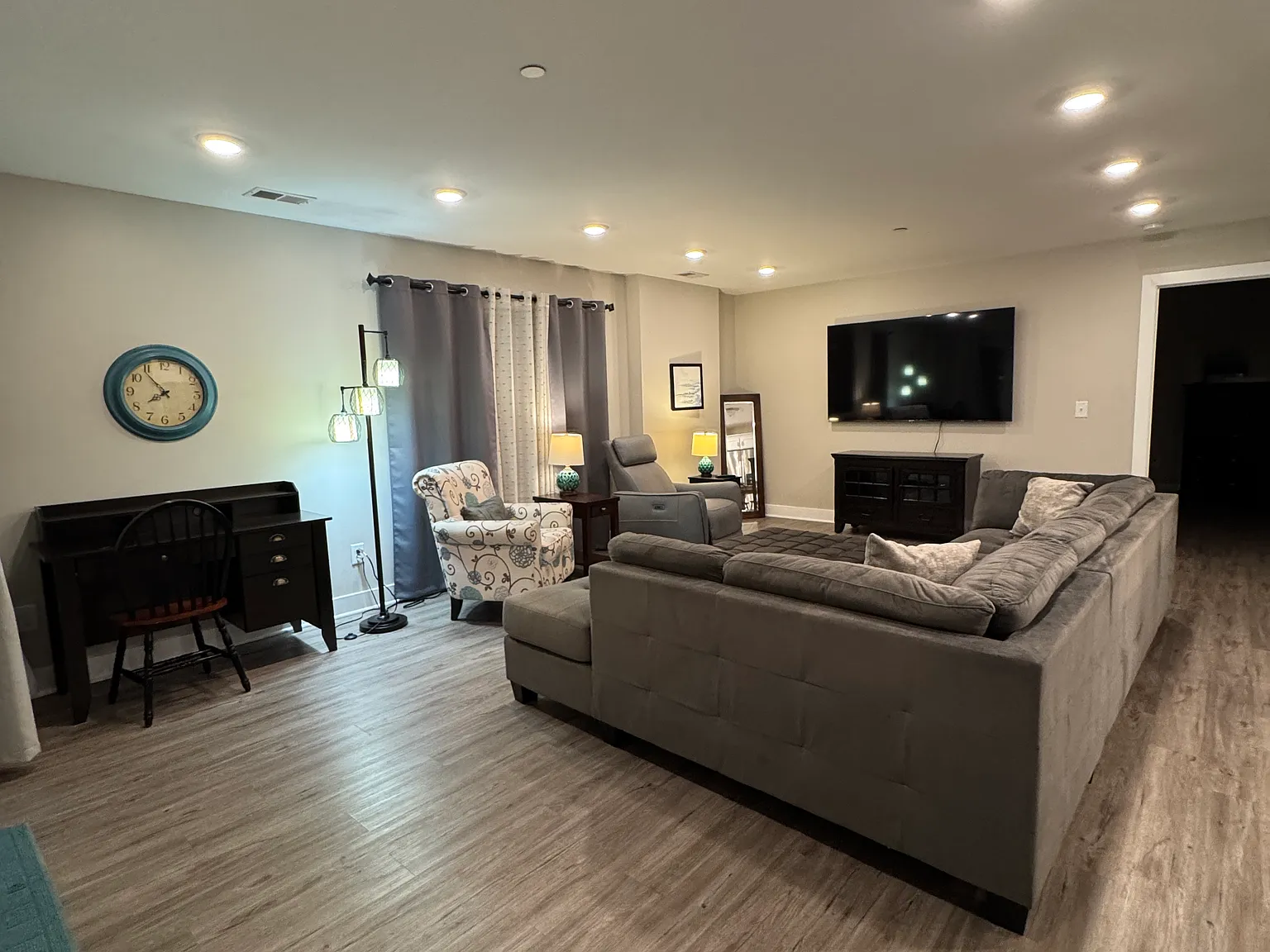 2 bed, 1322 sqft, $5,000 — Photo 1