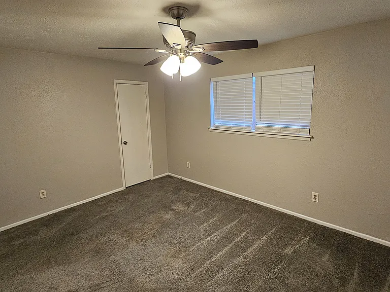 4410 Adonis Dr — Photo 14