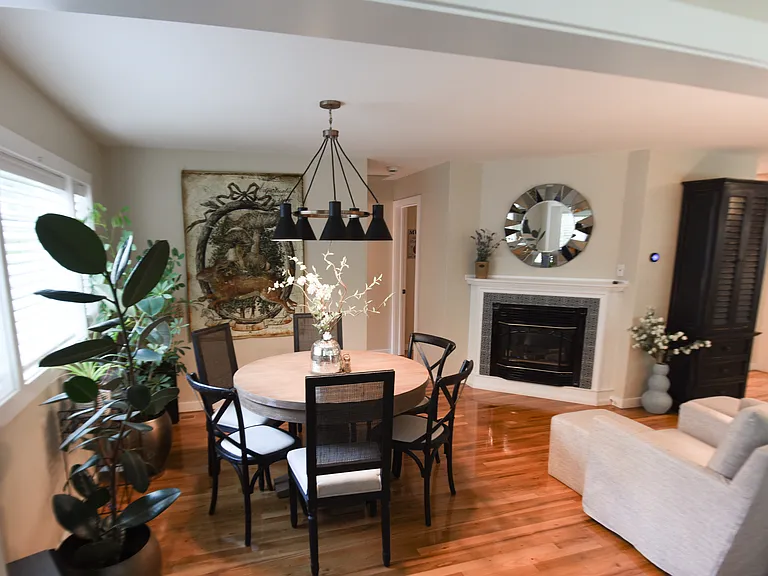 1003 N Marshall St — Photo 14