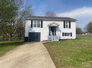 6252 Yellow Brick Rd, Washington, MO 63090