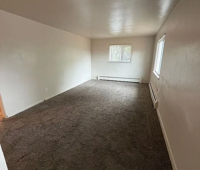 1740 W Mosier Pl #26 — Photo 2