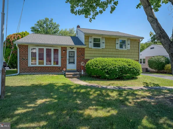 437 Rittenhouse Cir, Havertown, PA 19083