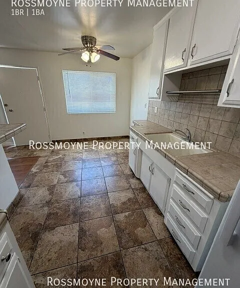 411 Porter St #4 — Photo 4