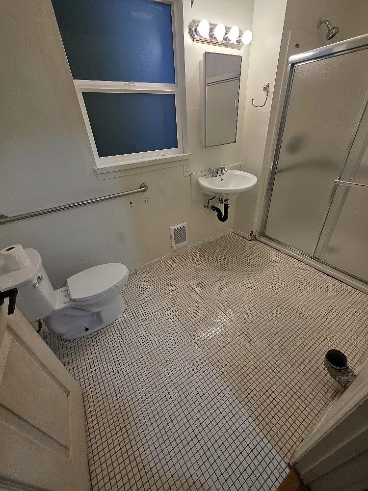2 bed, 750 sqft, $1,500 — Photo 3