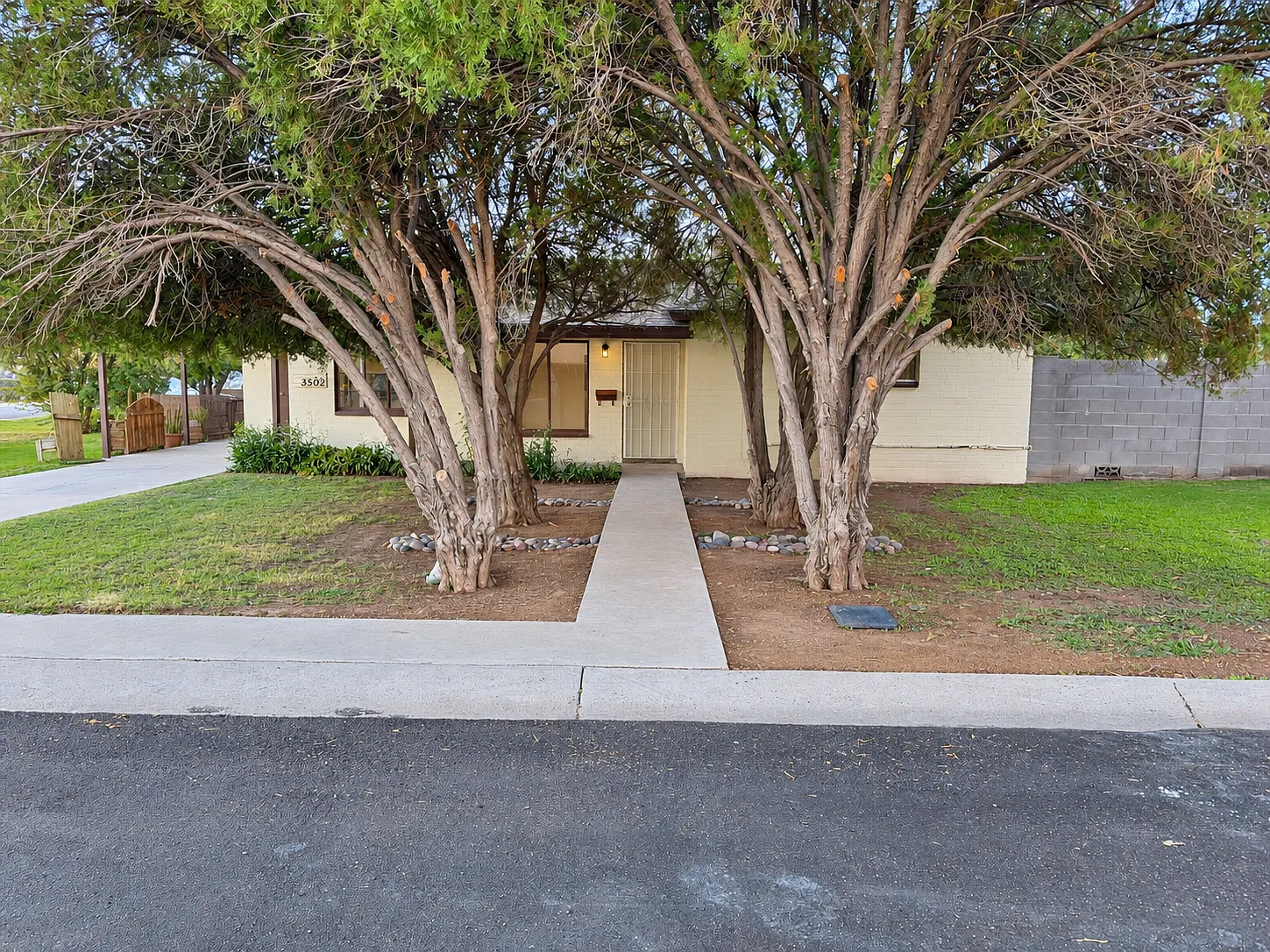 4 bed, 1800 sqft, $2,895 — Photo 3