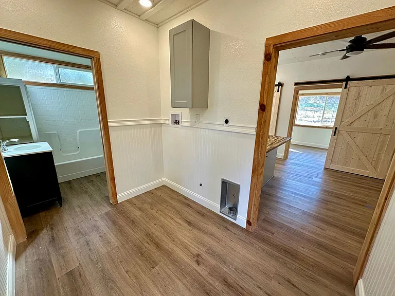 11292 Old Pond Ln — Photo 25