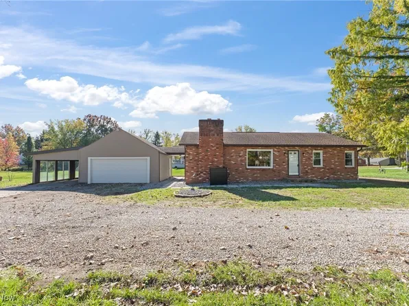 1841 Edwards Dr, Akron, OH 44306
