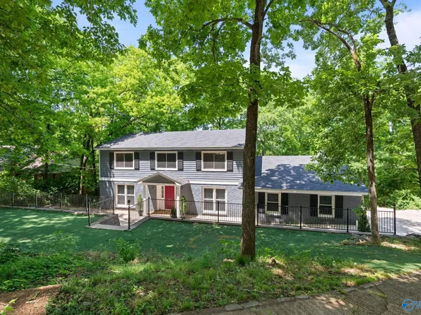 1803 Mountainbrook Dr SE, Huntsville, AL 35801