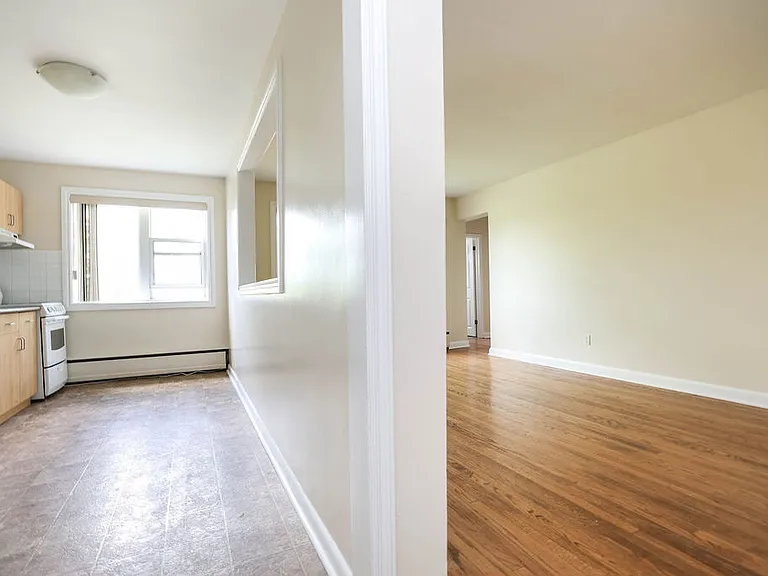 825 Corydon Ave — Photo 34