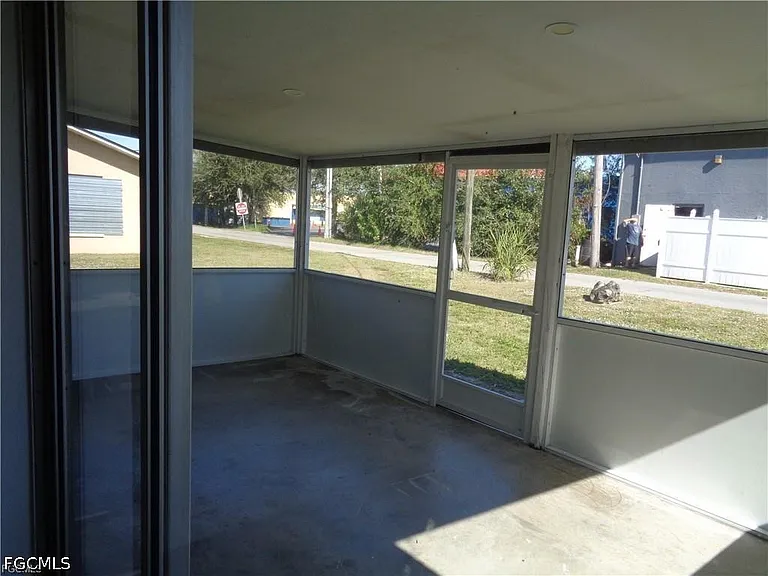 1939 SE 15th Pl #A — Photo 12