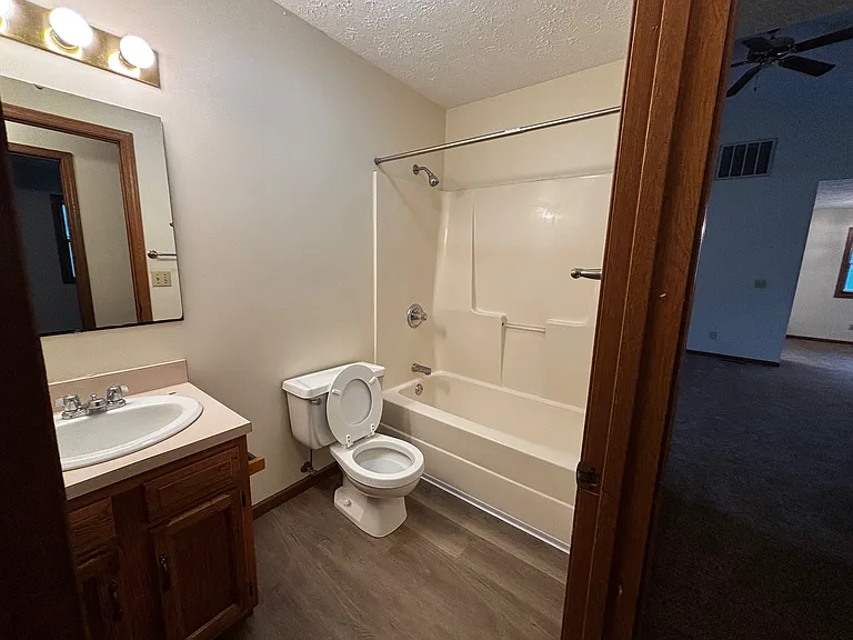 4392 S Hidden Way St — Photo 9