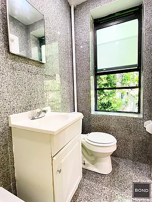 Rented by Bond New York | media 9