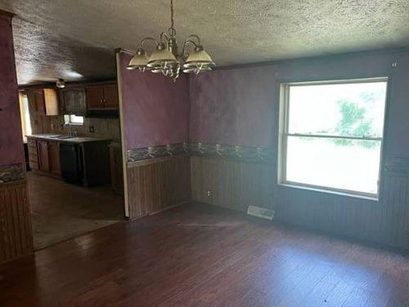 Formal Dining