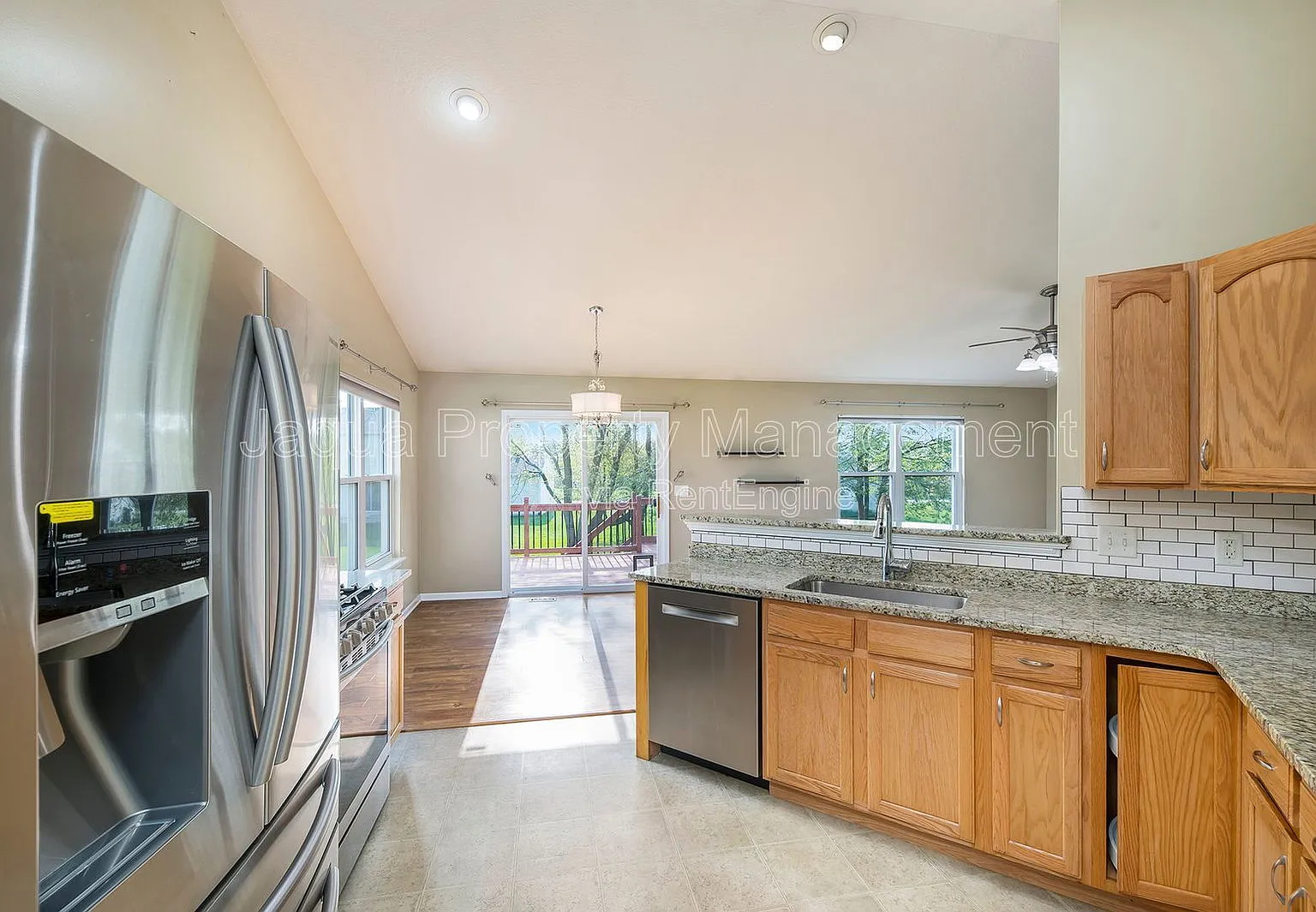 3 bed, 2.0 bath, $2,700 — Photo 3