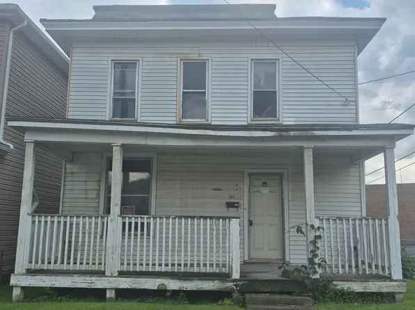 711 Jefferson St, Martins Ferry, OH 43935