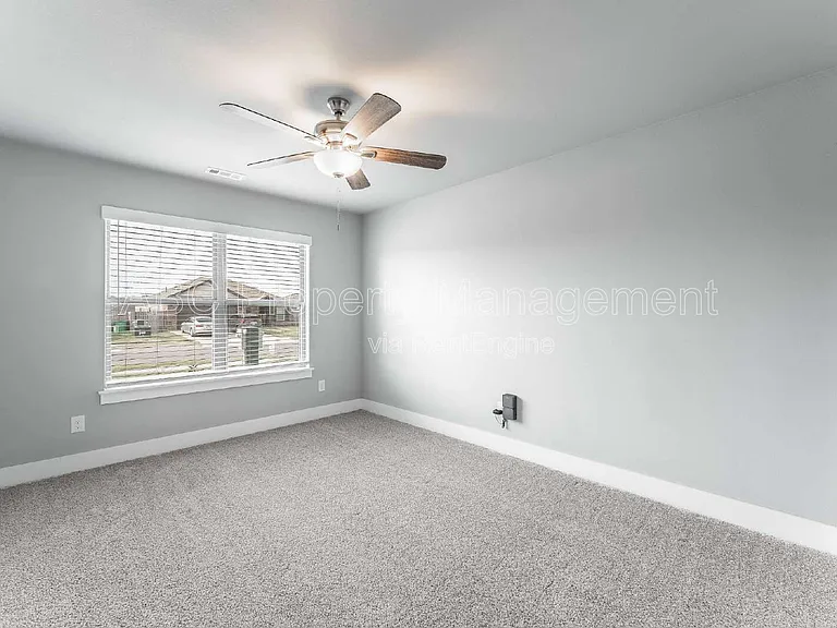 410 Citation St — Photo 12