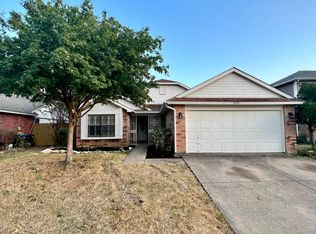 2541 Forest Creek Dr, Fort Worth, TX 76123