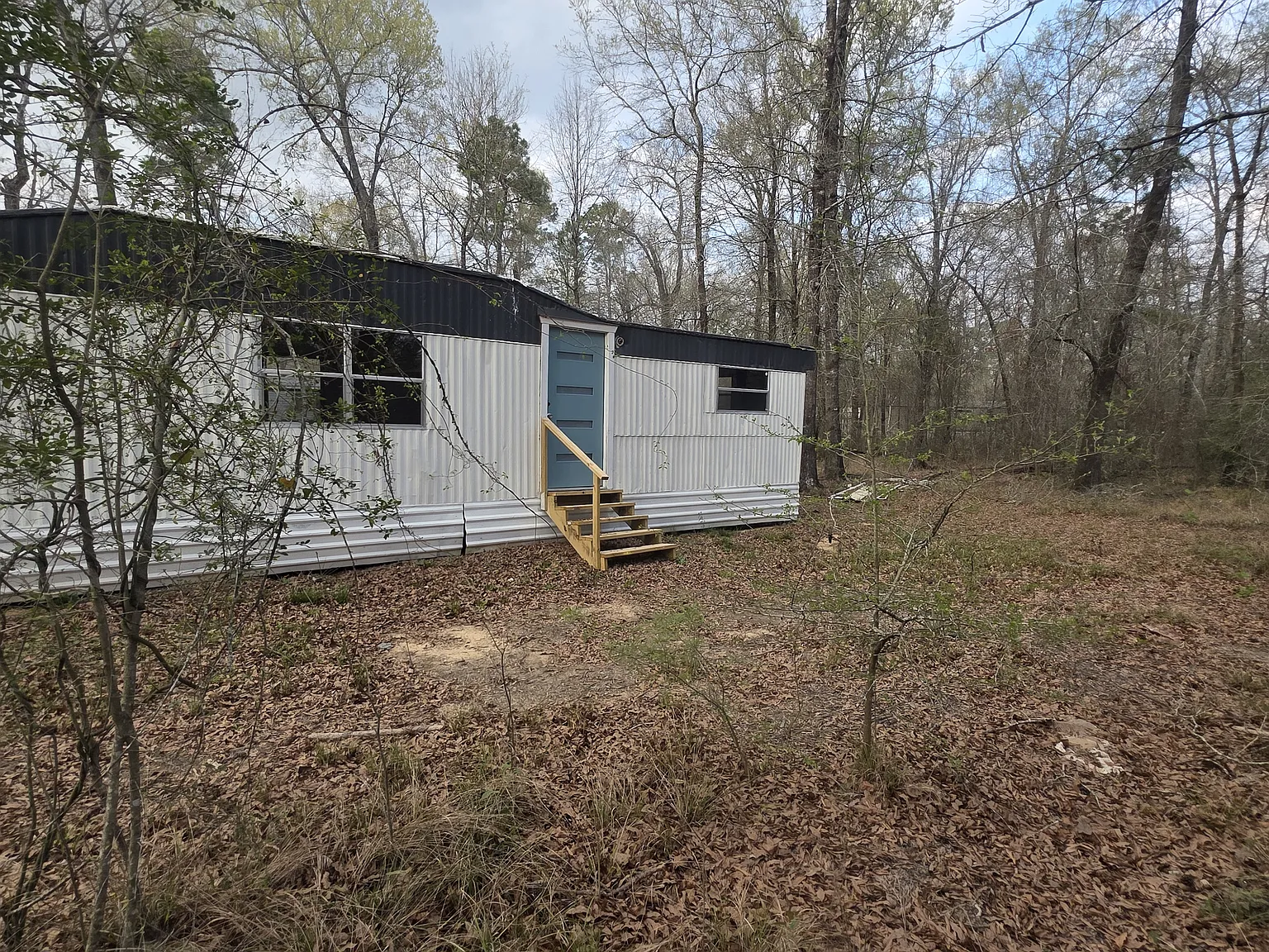 4 bed, 895 sqft, $1,300 — Photo 4