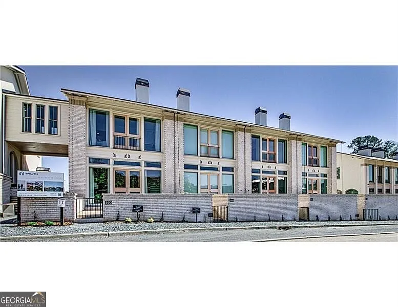 130 Rolison Way photo 1