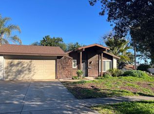901 W Crestview St, Corona, CA 92882