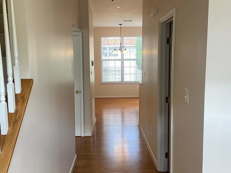 20389 Radcliff Ter — Photo 3