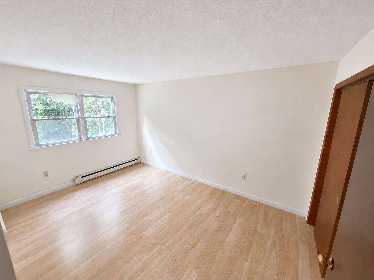 34 Royal Oak Dr — Photo 4