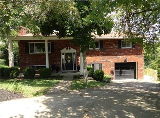 99 Keeneland Dr, Huntington, WV 25705