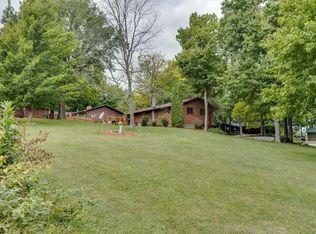 1223 Maple Ln, Faribault, MN 55021