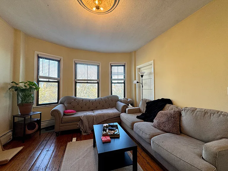 1516 Tremont St #3 — Photo 18