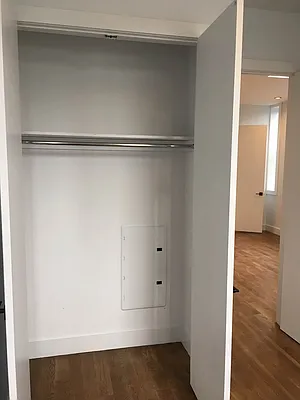 Rented by Lodger Corp | media 18