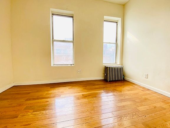 4th image of 264 E 2nd St APT 23A