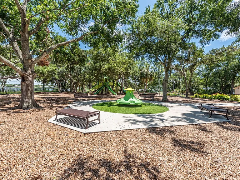 6760 Waterton Dr — Photo 46
