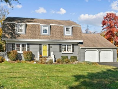 16 Cambridge Dr, Sparta, NJ, 07871