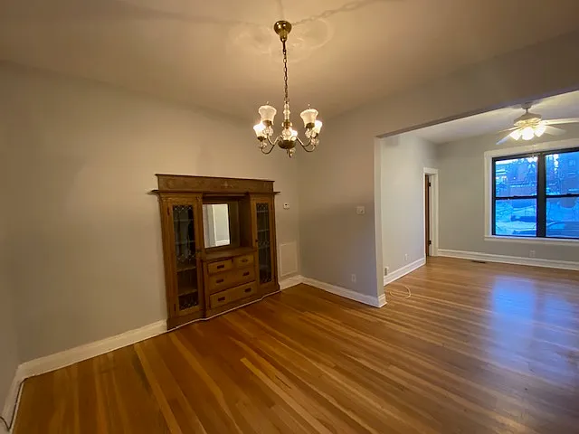 2104 N Seminary Ave #2 — Photo 4