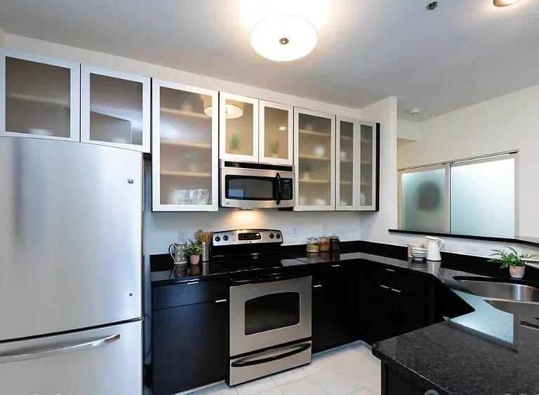 525 N Graham St — Photo 9