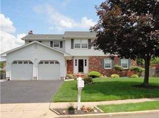 6 Junction Pond Ln, Monmouth Jct, NJ