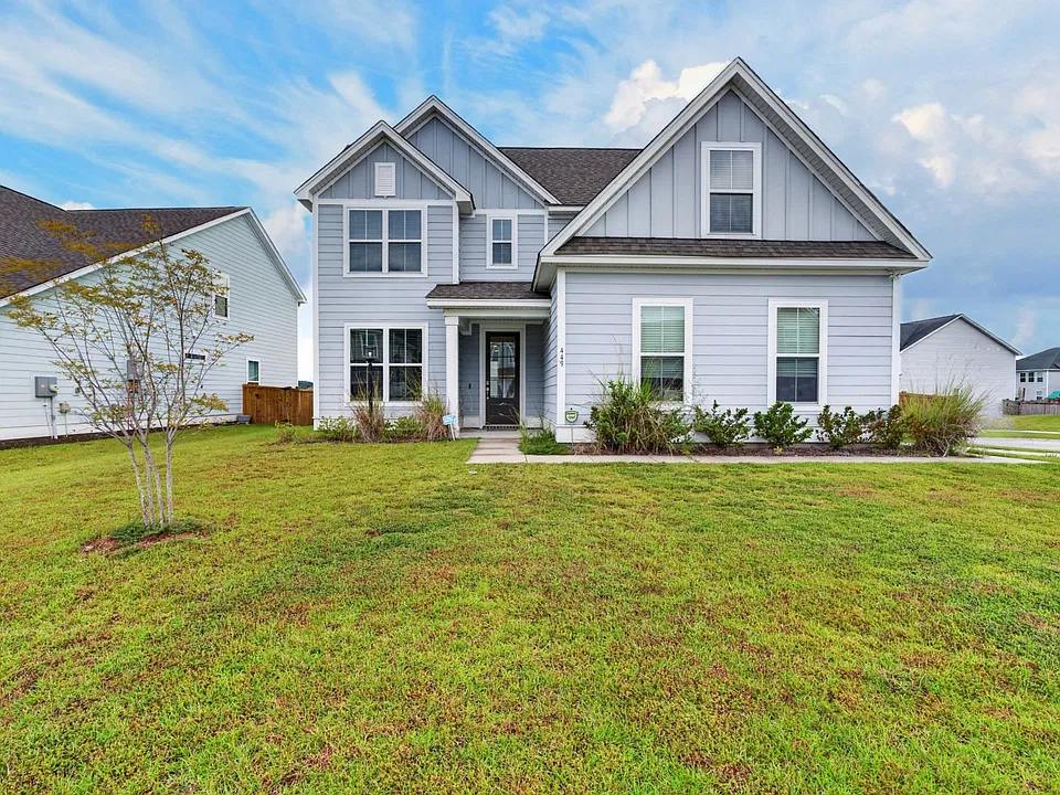 449 Eagleview Dr