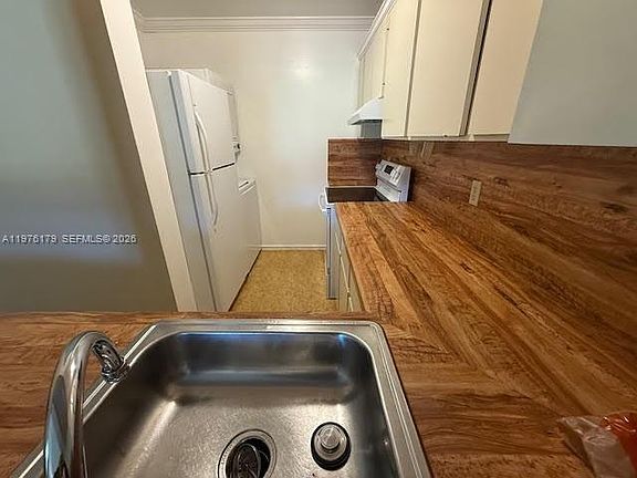 2nd image of 1250 NE 119th St APT 2A