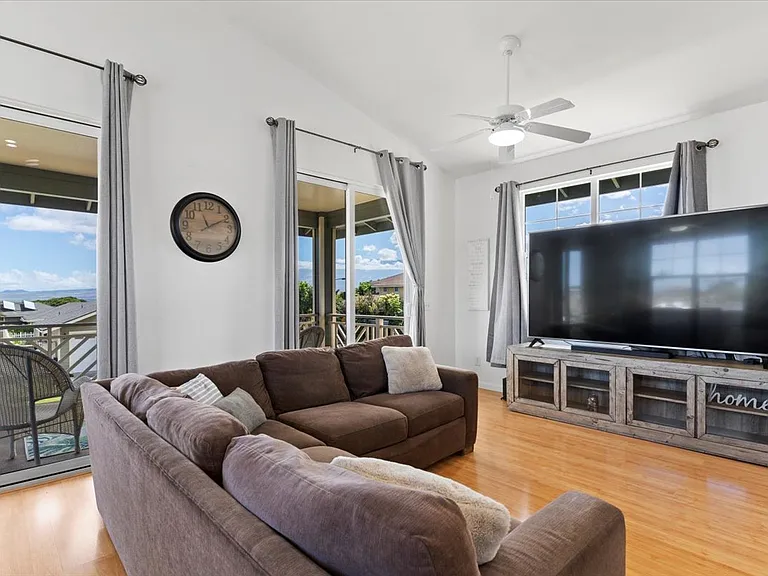 650 Komo Ohia St — Photo 14