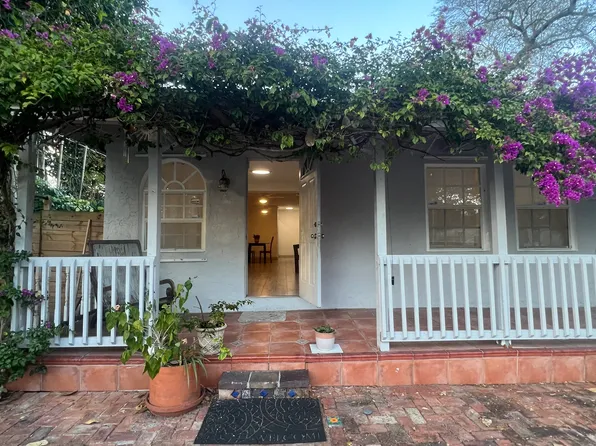 455 NE 165th St, Miami, FL 33162