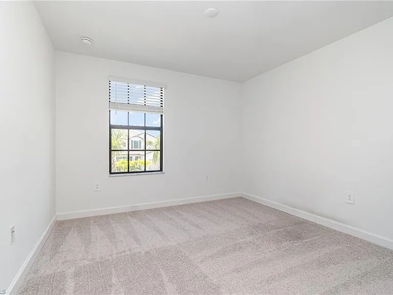 10849 Timber Creek Dr — Photo 11