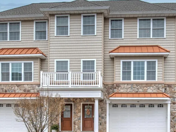 46 White Oak Lane, Aberdeen, NJ 07747