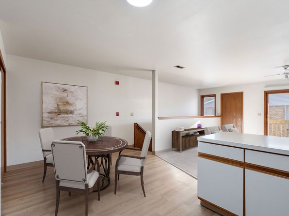 33 N West St #103