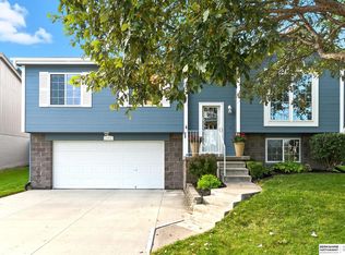 16921 Yort Ave, Omaha, NE 68116