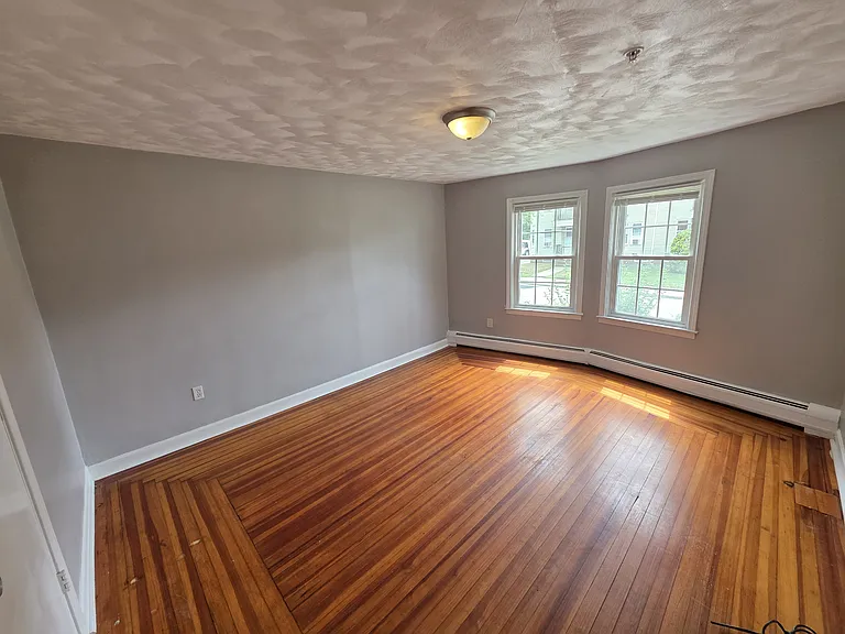 75 Dennis St — Photo 5