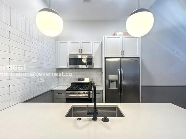 2212 Morris Ave #208