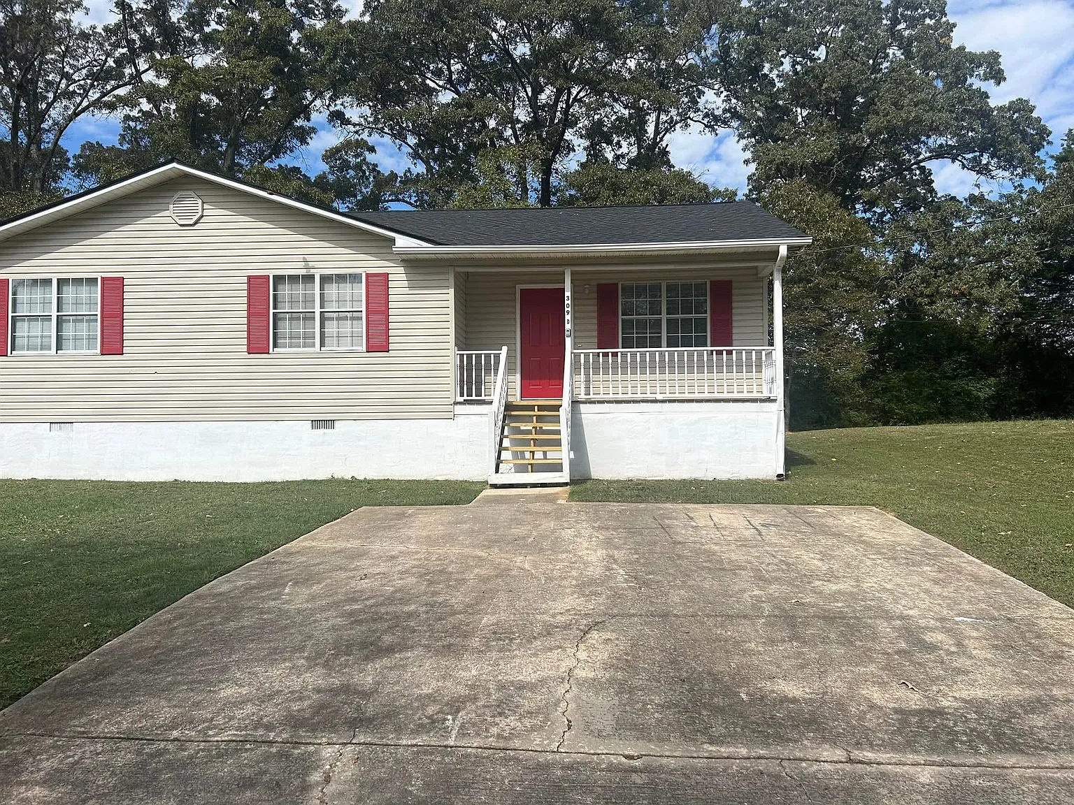 2 bed, 1000 sqft, $995 — Photo 1