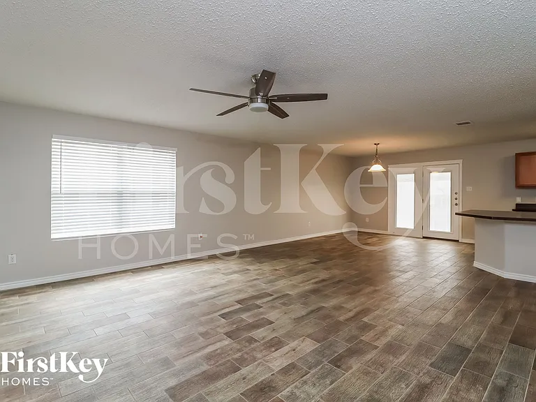 6200 Winnebago Ct — Photo 4